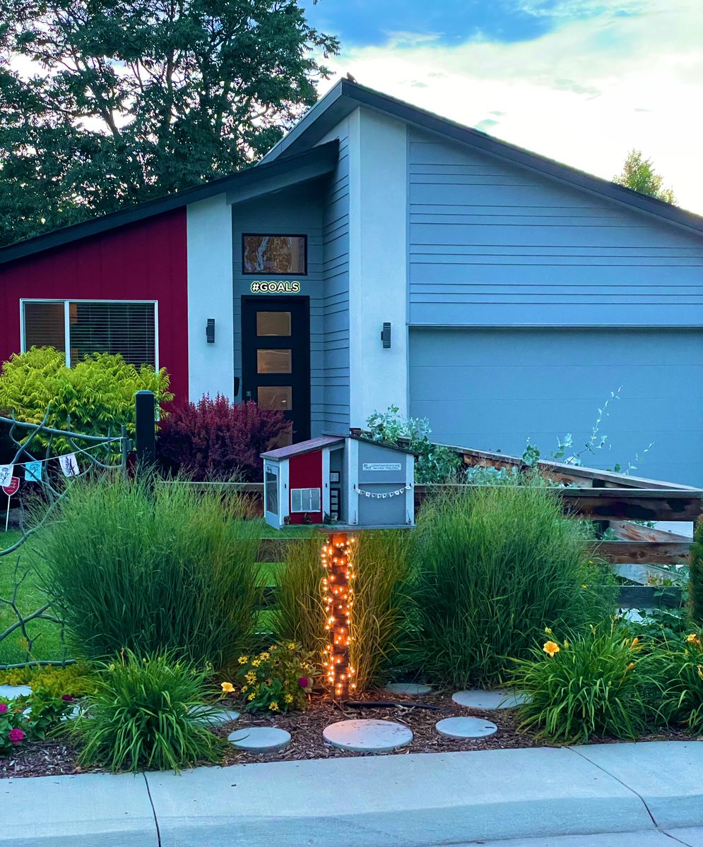 lizelle's tweet photo. When your little library matches your house exactly. https://t.co/1GerNIqC2T