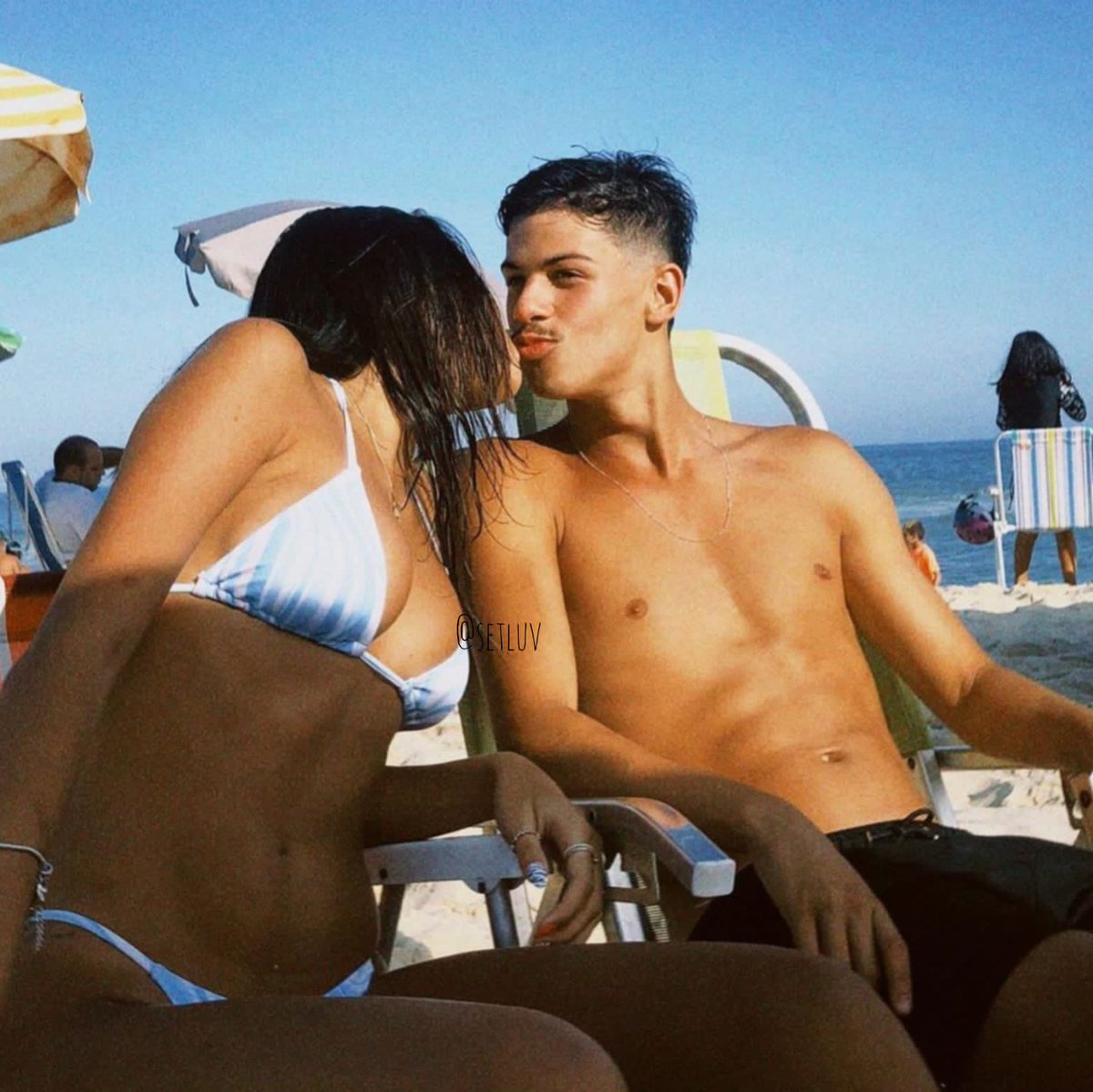 setlovn's tweet photo. Se depender de mim, amor, eu vou te dar o mundo… 💍❤️ @ https://t.co/PxGwpX33ME