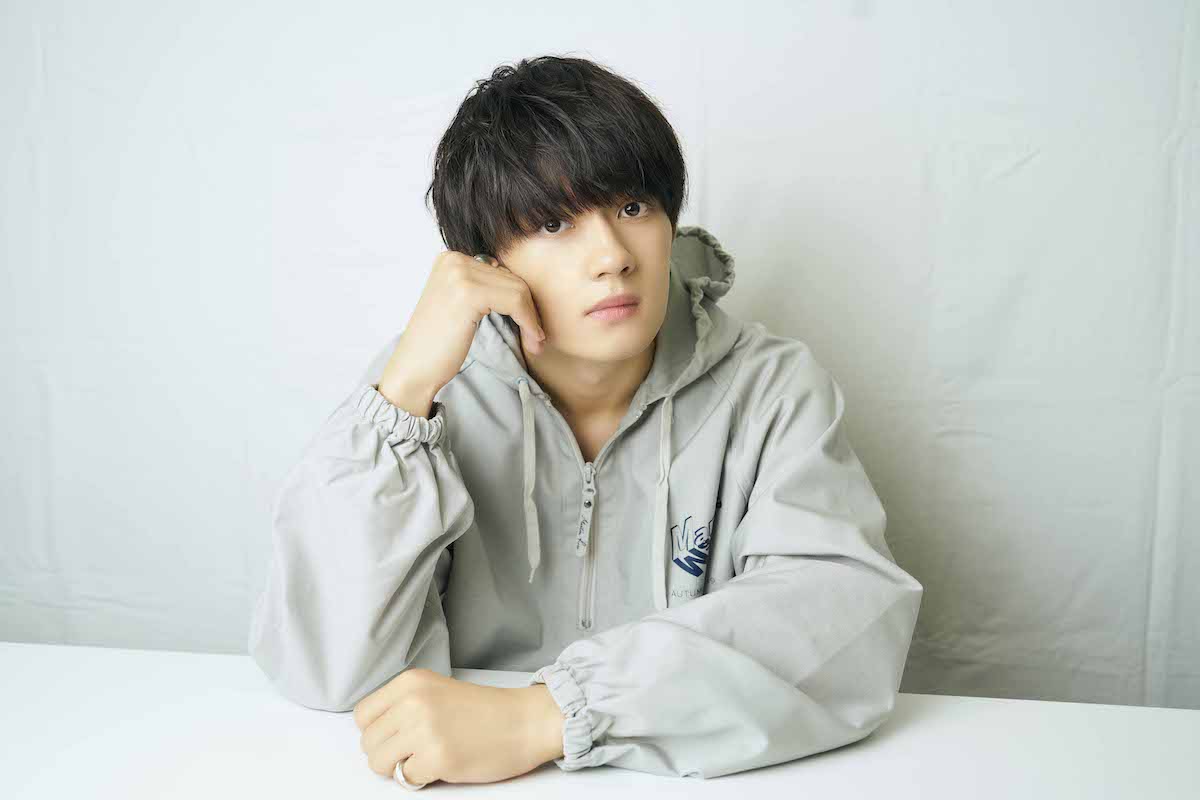 realsound_m's tweet photo. ＼『#トリリオンゲーム』#佐野勇斗 さんのサイン入りチェキを1名様にプレゼント！／ 
＜応募方法＞

①@realsound_m
をフォロー

②このツイートをRT
応募締切：8/11（金）23:59 
👇インタビューはこちら 
https://t.co/MNTlpRGIy5 https://t.co/Da9Td5abut
