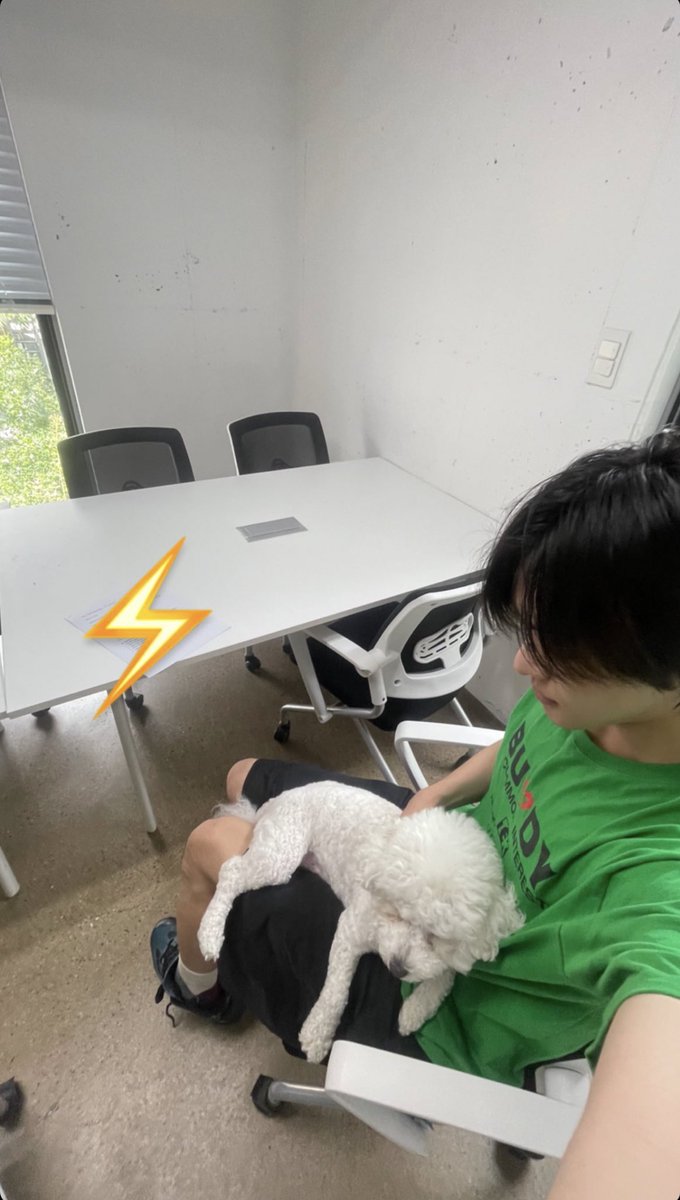 leopiics's tweet photo. [230728] Leo instagram update 

#LEO #리오 @LEO_131official https://t.co/4fKFGY6yAy