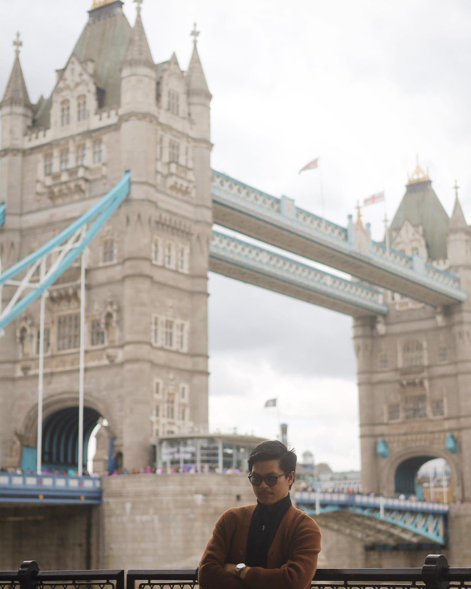 goodguygab's tweet photo. From London, with love ✨ https://t.co/qrETNezAzW