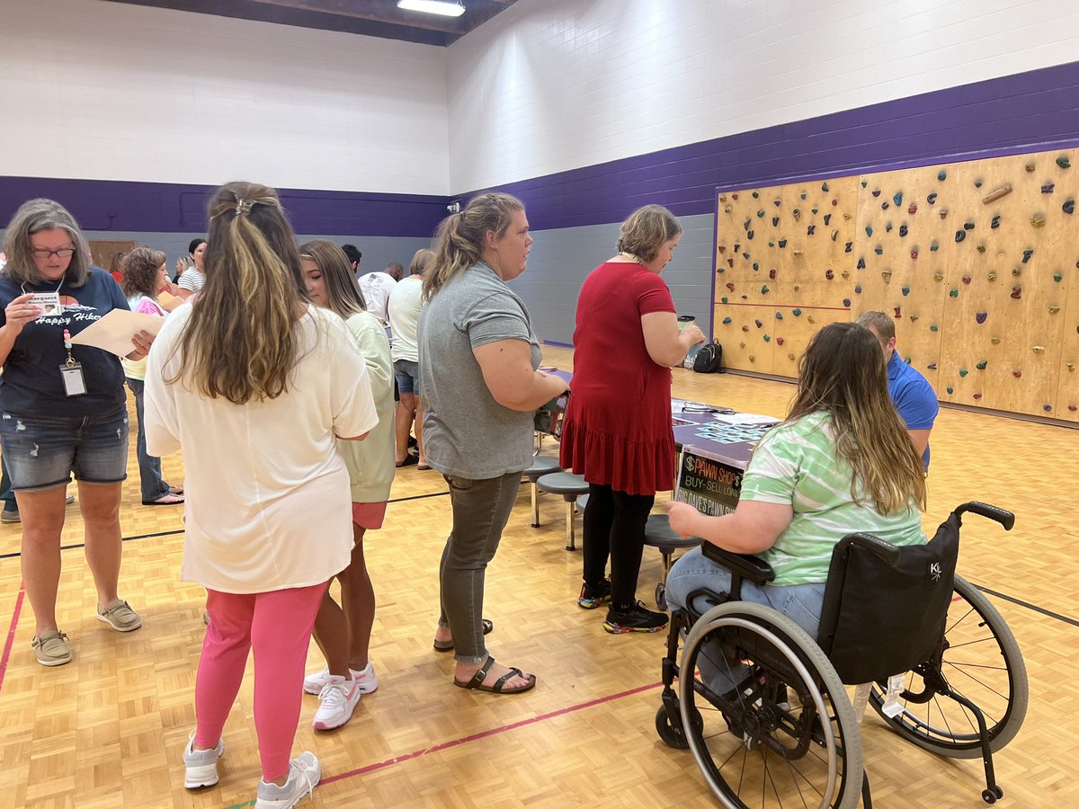 Kimberead's tweet photo. Great PL with educators @Jwwelem CRE &amp; RTF for Poverty Simulation Thanks Community Workers @mrstgwilkinson @JeffBYawn @SGMcClard @AllisonHester10 @MrsKHardin @KarenMedana @lj_mayberry @jhesson83 @scottlangford72 @skinner_frankie #SumnerAchieves https://t.co/FmqV2M76lD