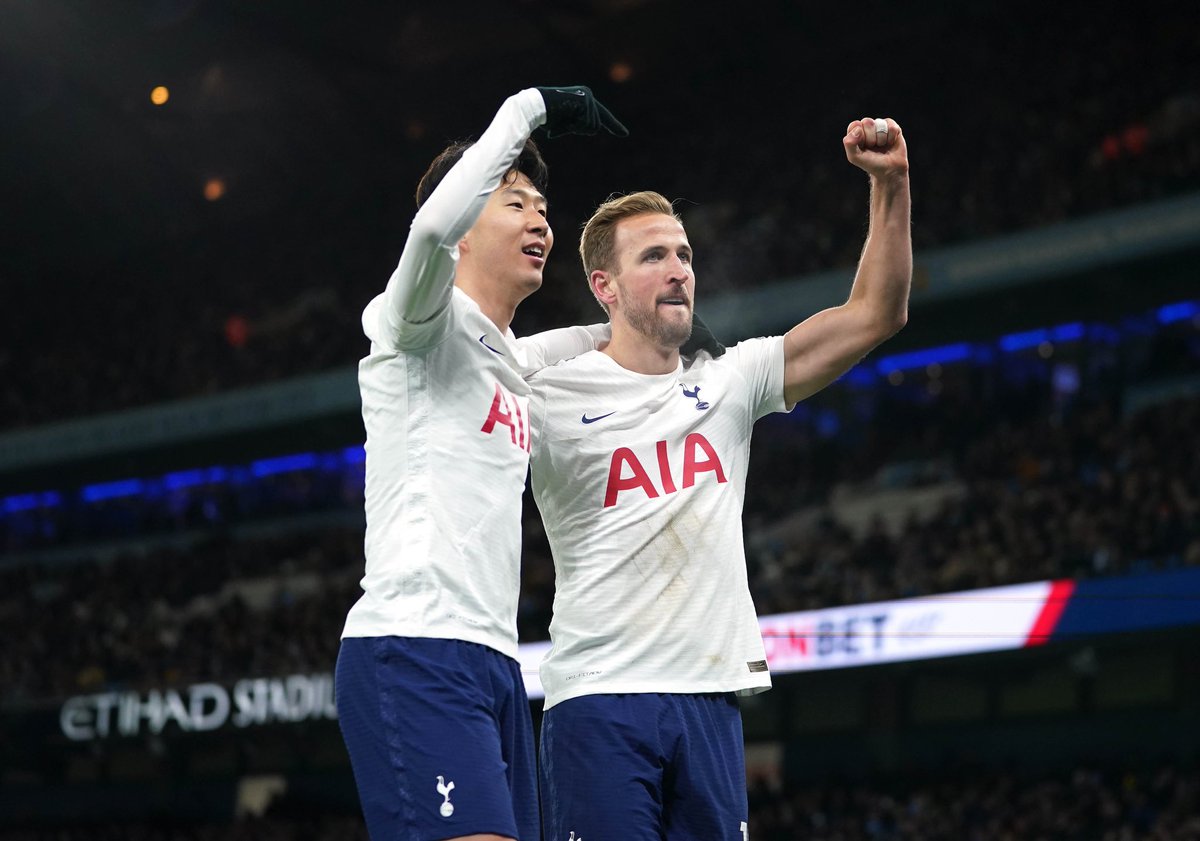 TheSpursExpress's tweet photo. Happy 30th birthday to #Tottenham’s all time leading goal-scorer, and club legend, Harry Kane!  🤍

#OneOfOurOwn https://t.co/O4ihBzYeJP