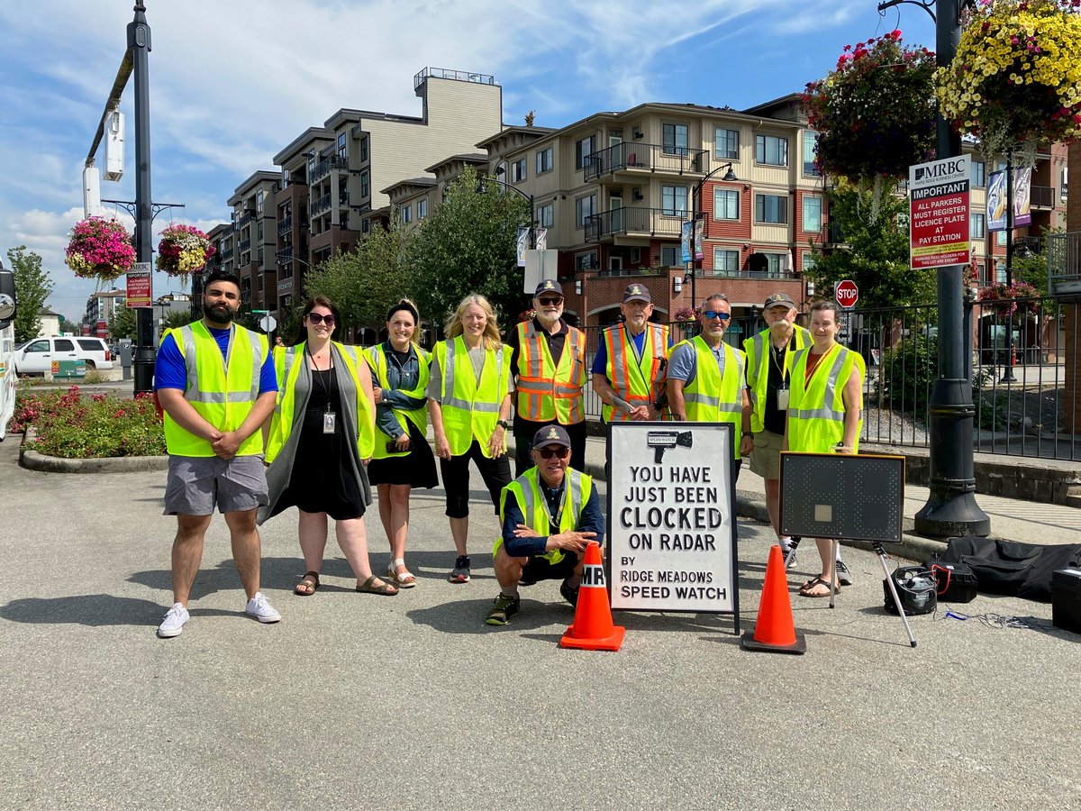RoadSafetyKate's tweet image. #NoNeedForSpeed on the roads in the communities of @citypittmeadows &amp;amp; @YourMapleRidge! These amazingly dedicated &amp;amp; newly trained volunteers of  #SpeedWatch &amp;amp; #CellWatch are out to help keep you safe on our roads. Thank you @RidgeRCMP Crime Prev Programs. @ICBC. (I ❤️them!)