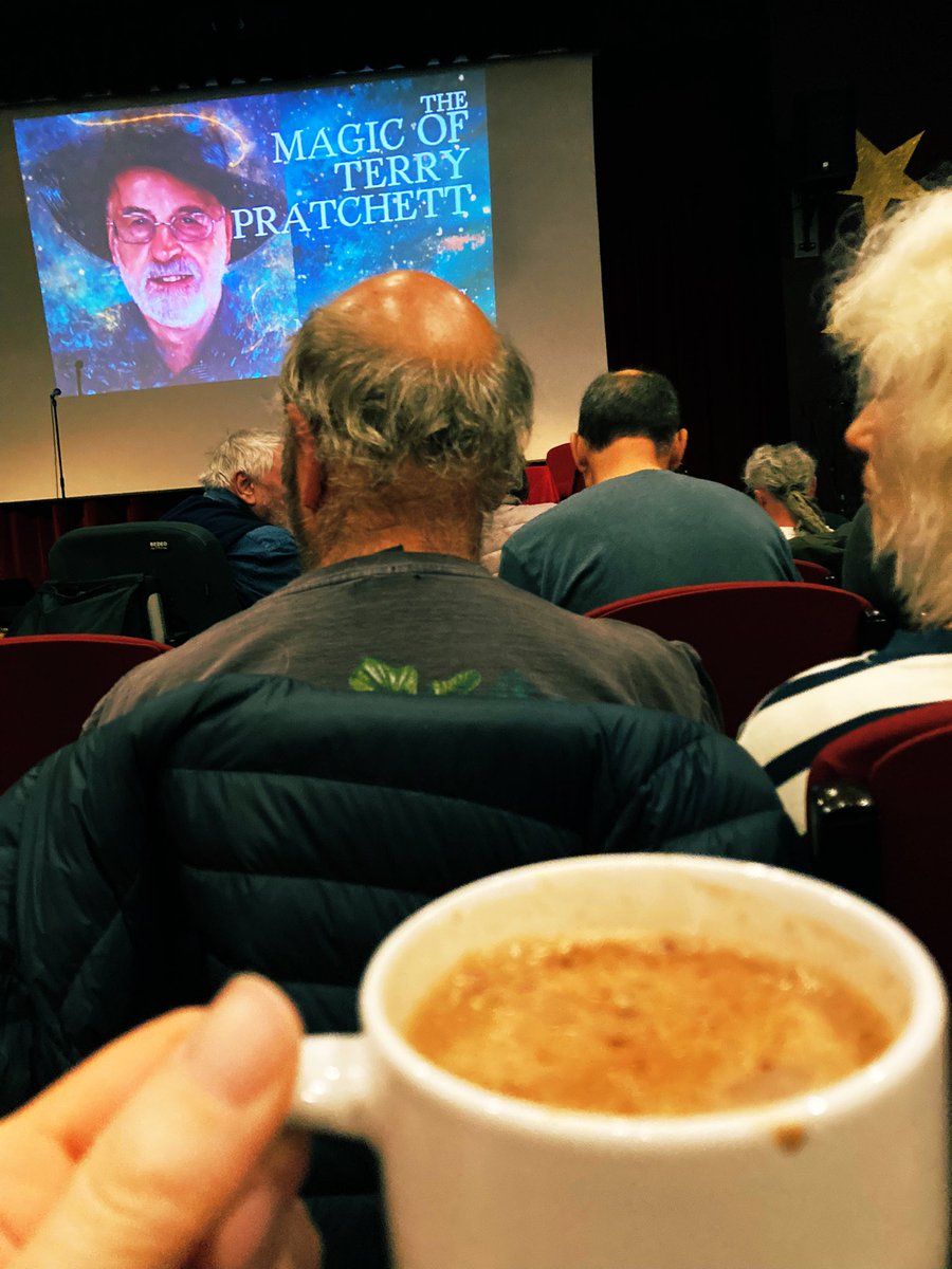 How often do you go to see a show &amp; have a mug of hot chocolate at your seat?! Brilliant evening watching <a href="/20thcenturymarc/">Marc Burrows</a> balancing wit and poignancy about the late great #TerryPratchett 🐘🐢🌍