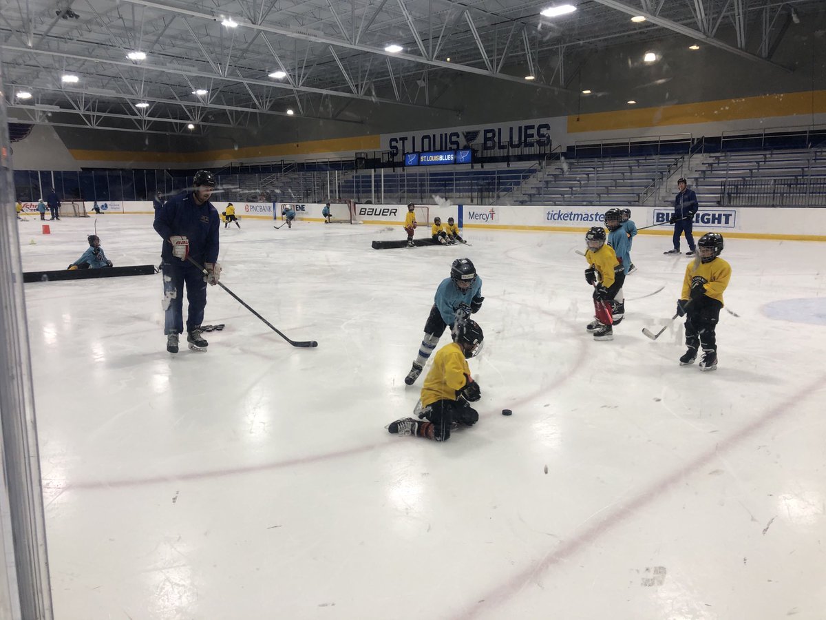 This is a cool place during all this heat. Spent part of the day here. Story up next on News 11 at 7. ⁦<a href="/KPLR11/">KPLR11</a>⁩ ⁦<a href="/CenteneIce/">Centene Community Ice Center</a>⁩