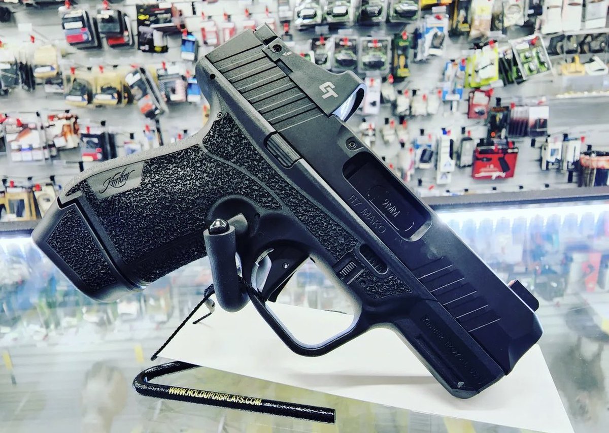 MMPGuns's tweet photo. @kimberamerica #r7mako #microcompact #9mm #opticsready #blackguns #smallgun
#mmpguns #azws https://t.co/xiGntLSeNx