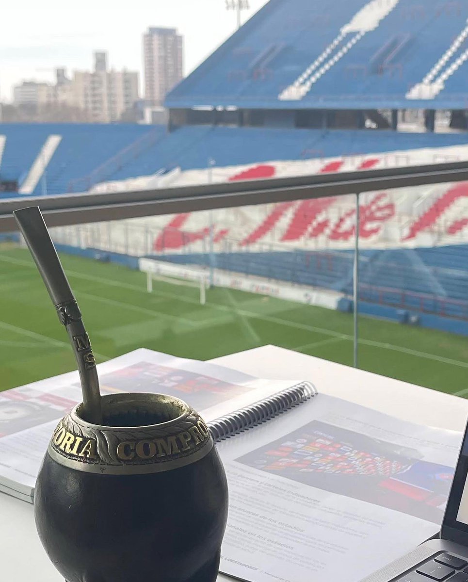 msarthou's tweet photo. Gracias por siempre @Nacional.
Ahora, desde la tribuna. 
Como antes. 
Como siempre. https://t.co/s9b5K9qfBJ