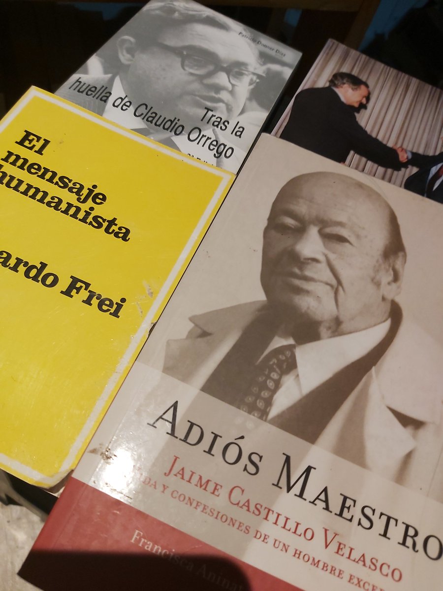 OsvaldoBadenier's tweet photo. A pesar de todos los dolores, malos resultados, abandonos de hermanos por izquierda y derecha, caminos personales, mezquindades propias, a pesar de todo , seguimos parados en tiempos duros y complejos.
Feliz aniversario a los camaradas de la vida. https://t.co/PQ412wwYGA