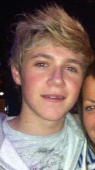 fetusNH's tweet photo. Niall and his flushed cheeks ☺️ https://t.co/Pitkt7jagb