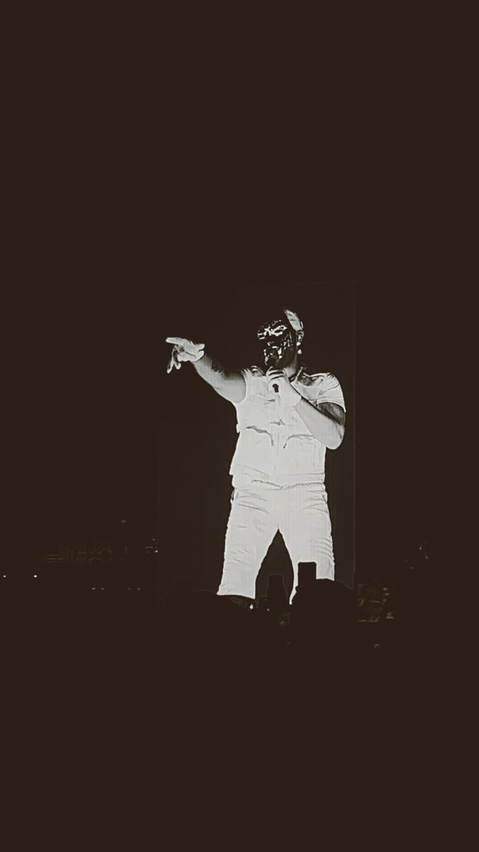 jaeeelynn's tweet photo. waited 12 years for 12 hours 🎈 #theweeknd #xotwod #AHTDMilan #AfterHoursTilDawnTour #ogxo @theweeknd see you again soon! https://t.co/jExmoTyibl