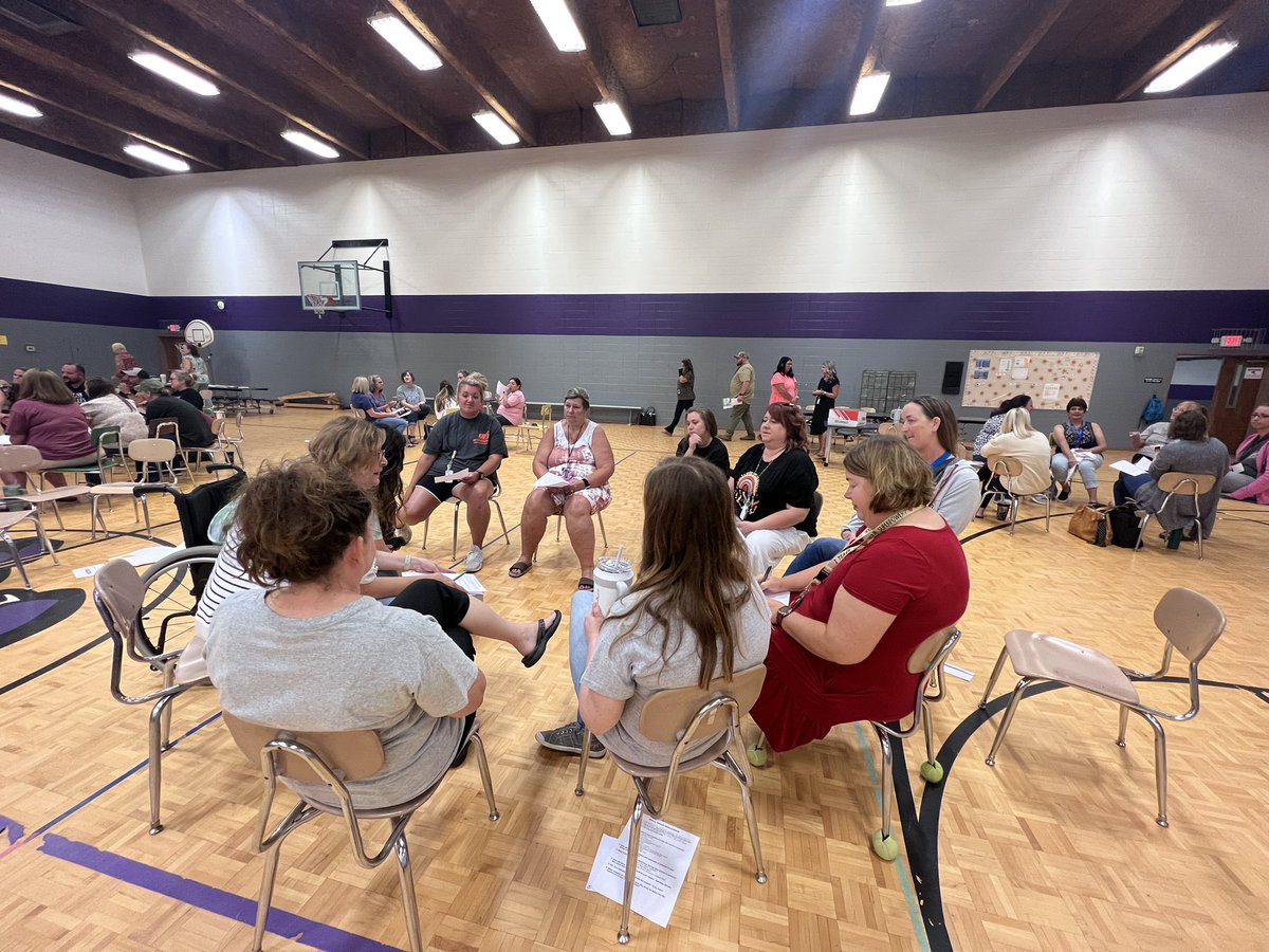 Poverty Simulation making an impact … Great conversations, connections, reflections … BE THE CHANGE @SGMcClard <a href="/mrstgwilkinson/">Tiffany Wilkinson</a> <a href="/AllisonHester10/">Allison Hester</a> <a href="/MrsKHardin/">Kyla Hardin</a> <a href="/KarenMedana/">Karen Medana</a> <a href="/EstepCherie/">Cherie Estep</a> <a href="/JeffBYawn/">Jeff B. Yawn</a> <a href="/jmjhjnorm/">Melinda Jay Norman</a> @jhesson83 <a href="/skinner_frankie/">Frankie Skinner</a> <a href="/scottlangford72/">Scott Langford</a>