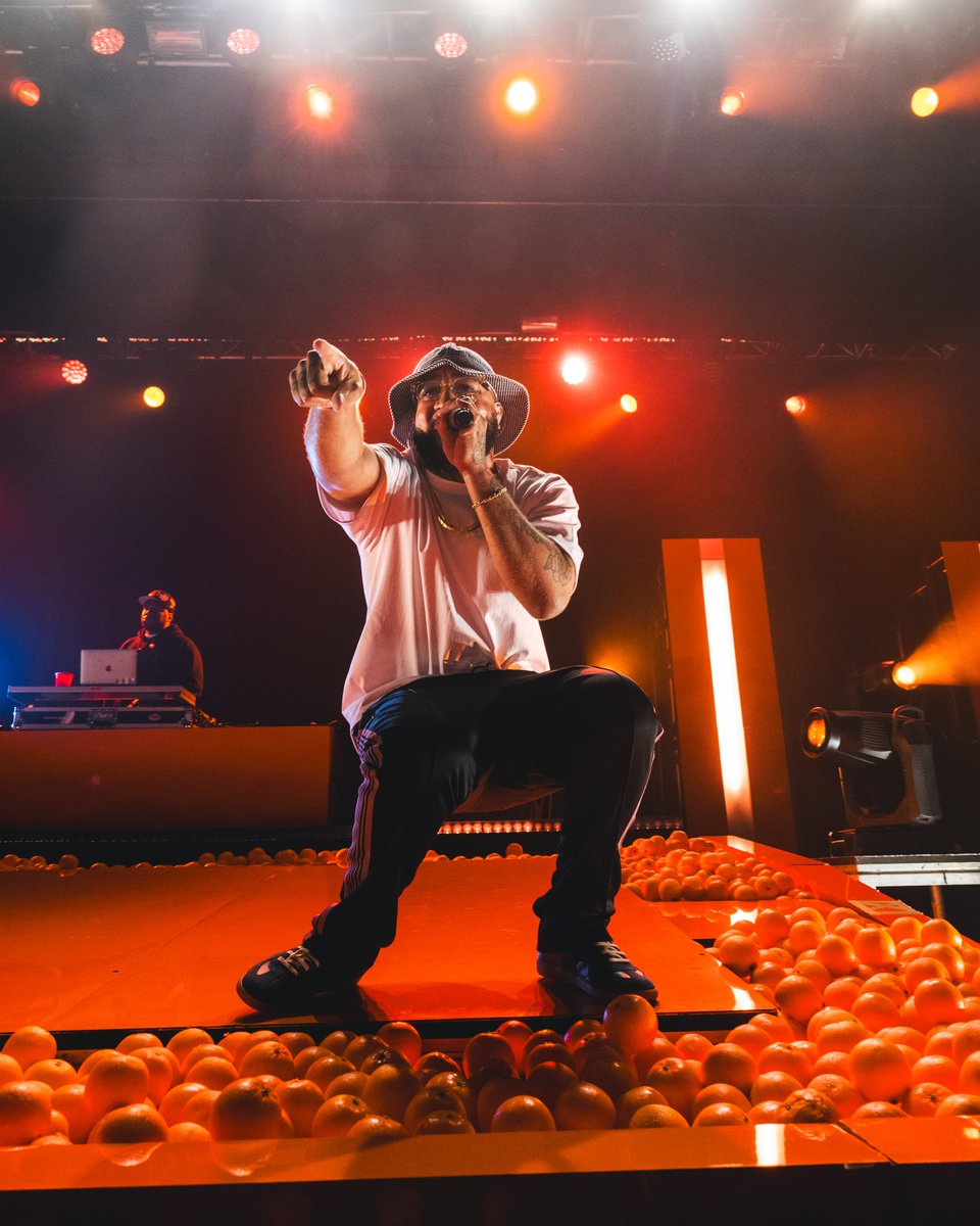foxoakland's tweet photo. Three unforgettable sold out nights in the books on @LarryJuneTFM's Market Run 🍊

7.23 | 📸: @afterburn_digi 
7.24 | 📸: @dfishswish 
7.26 | 📸: @yoookayla https://t.co/iNa21XoA1r