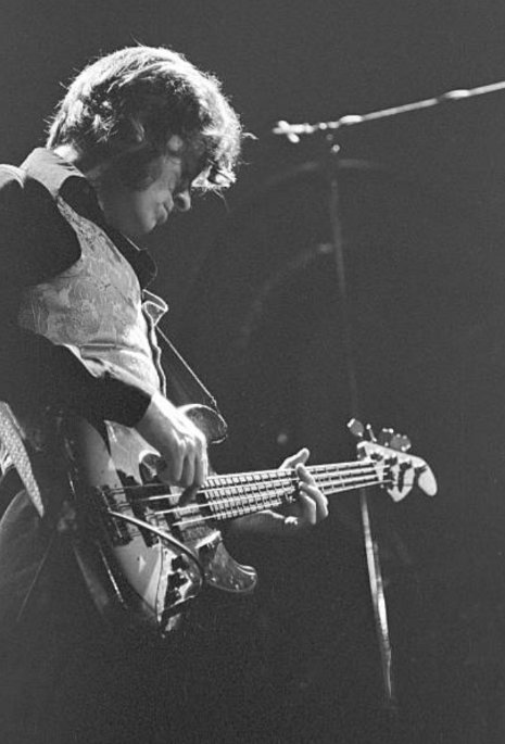 Led Zeppelin at The Forum, LA
USTour'75
#LedZeppelin 
#JimmyPage #JohnBonham
#RobertPlant #JohnPaulJones
🐉🐉🐉🐉