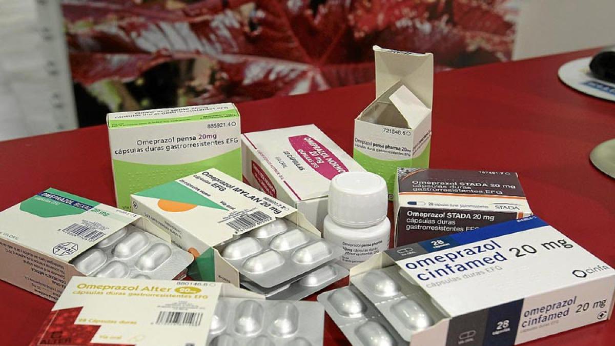 DavidForeroMD's tweet image. 🚫 El #omeprazol NO es un “protector gástrico”!

No debe ser utilizado “para qué el #antibiótico no nos pegue”, tampoco por el hecho de recibir muchos medicamentos. 

La #automedicación  tiene consecuencias a largo plazo que seguramente usted no conoce.