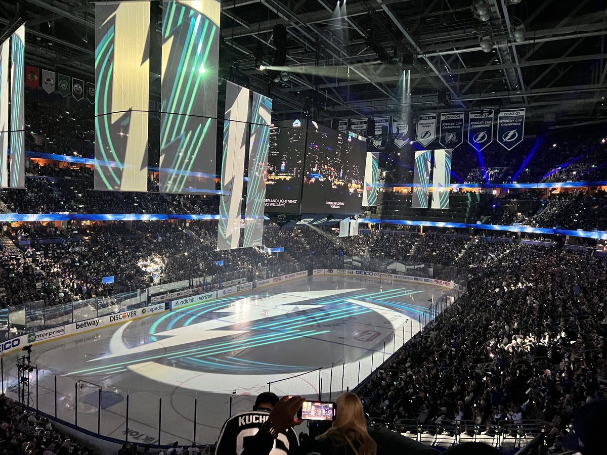 thebooker10's tweet photo. @NHL #GoBolts https://t.co/5AM8PVKp47
