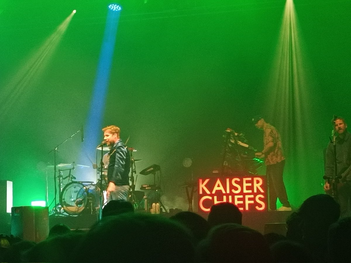 Kaiser Chiefs at the big top, Ricky Wilson and co in top form! Had the crowd singing all through #Giaf