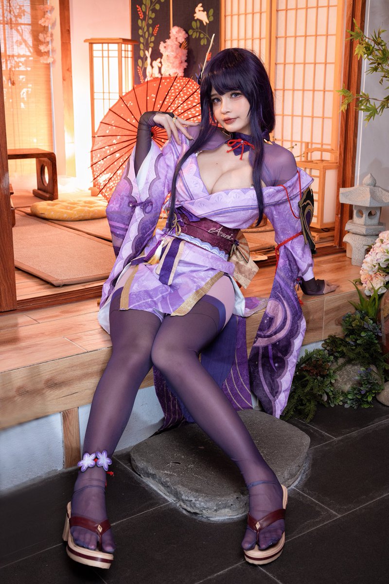 Come join me? I feel a little bit dizzy here 🥴 

#GenshinImpact 
#RaidenShogun https://t.co/RUKfoDZ3mu