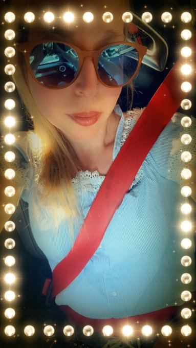 TGIT thank G-D it&rsquo;s Thursday!! Going out!! Xoxo mwah 💋 🍑 🍍 🍓 ❤️ 💜 https://t.co/FZxLjWzm0V<a href="/tag/onmfc"class="tags"><span>#onmfc</span></a>