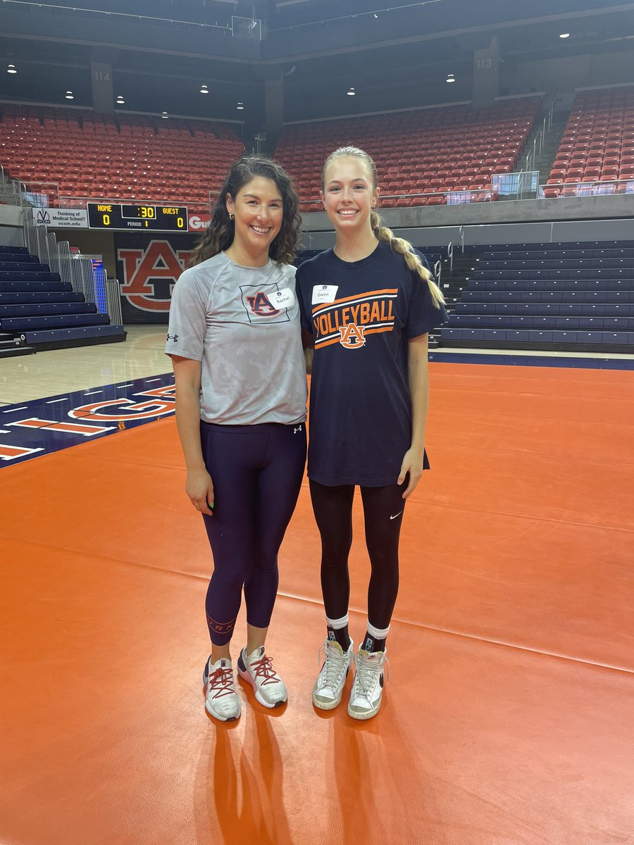Gwenyth_Koss's tweet photo. I had such an amazing time at @AuburnVB camp! Thank you so much coach Crouch, Keith, Rachel, and Jack for a fun time!! @StratfordVball @houstonjuniors https://t.co/jAsN1GB8hO