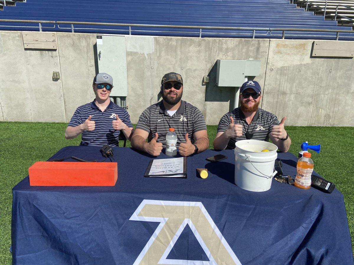 Happy #NationalInternDay to all our current and former interns. You all are an invaluable asset to the @AkronZips We appreciate you‼️

Once a Zip, always a Zip!