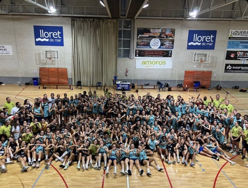 beatrizperezpu's tweet photo. This was incredible, thank you @EliteSportsESP for the experience!😊 https://t.co/QSWN2IhBEO