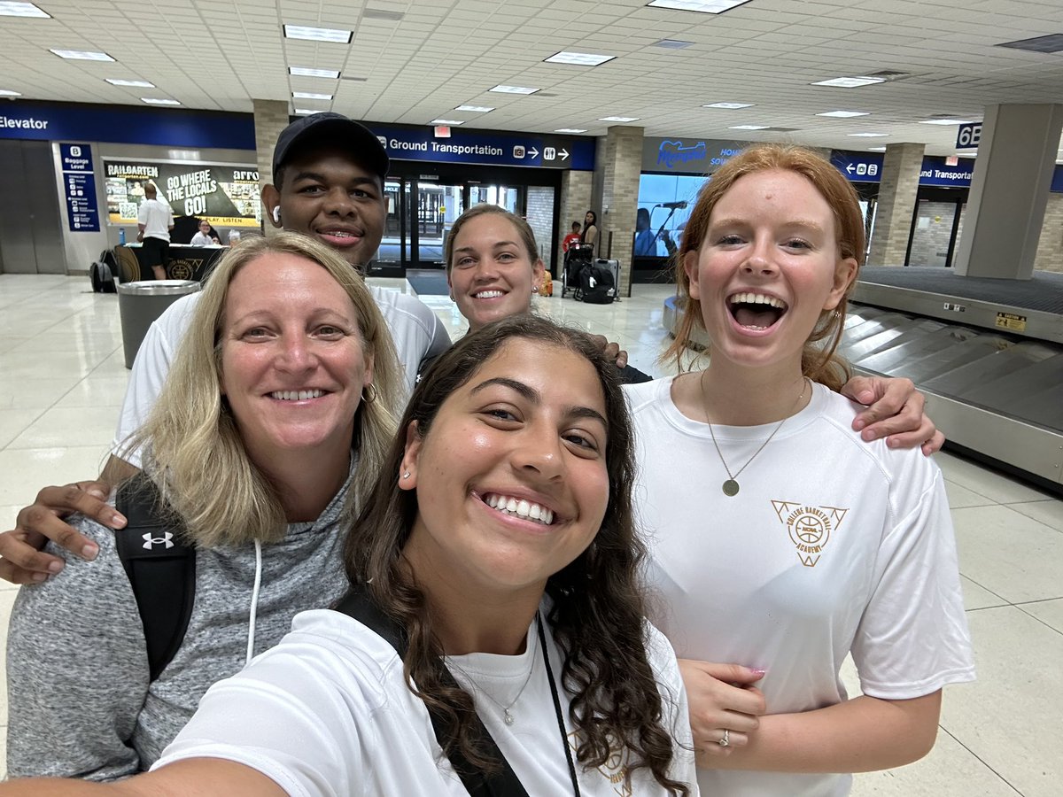 !!MARYLAND IN MEMPHIS!!

We have an outstanding group of managers and an even better duo of coaches teaming up for the NCAA College Basketball Academy in Memphis for the next few days!! Stay tuned for more group pics while we try to schedule some quality Bball family time🫶🏻🫶🏻