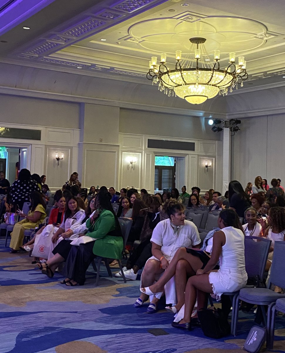 So much fun & inspiration at @ColorCommntwk #C2Miami 
Loved the amazing women in our panel Redefining the C Suite @EBONY’s Eden Bridgeman Sklenar @emglobal’s @jillmariekelly @sprinkles’s  @michimichibee & @NFL’s Dasha Smith & all the support & questions from the WOC in the room!