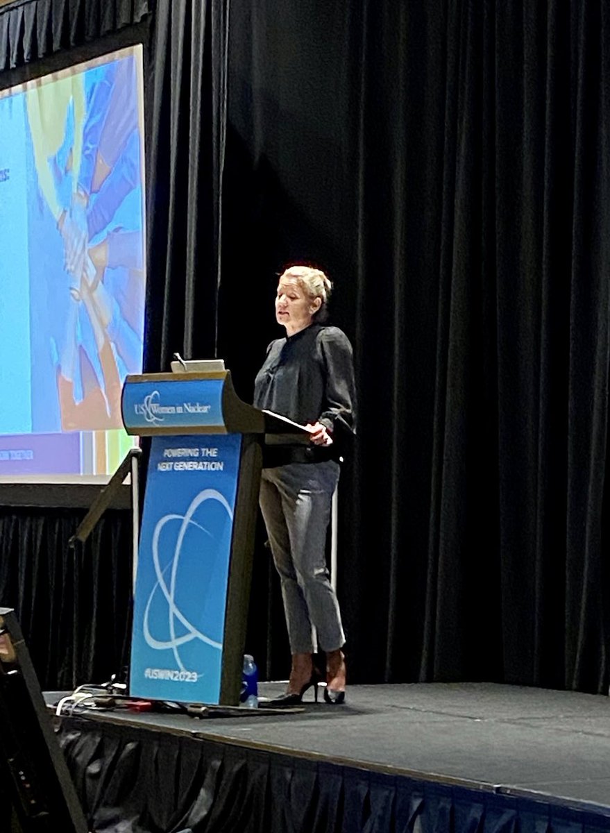 evey516's tweet photo. I was honored to facilitate the session Negotiating Complex Topics: Harness the Power of Emotion. #uswin2023 Such a powerful message on how to communicate to get what you want instead of trying to be right! https://t.co/xYwC75zjC9