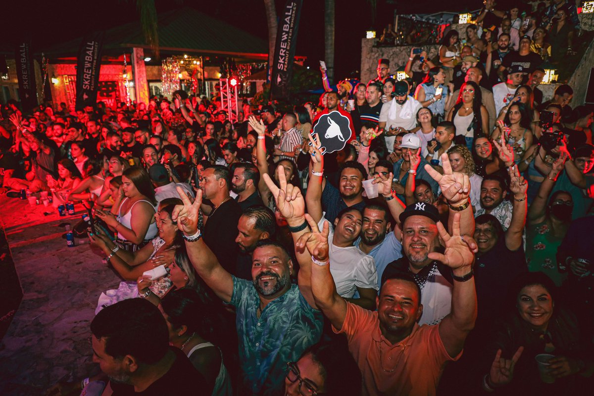 Summer nights with the Krew! 🐑🥃