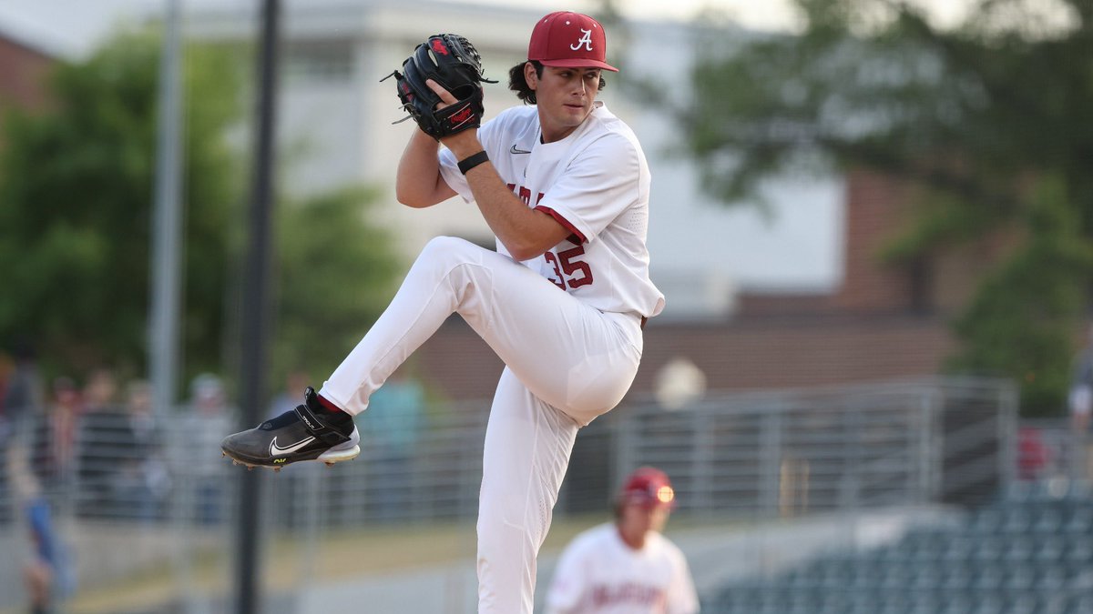 KendallRogers's tweet photo. TRANSFER NEWS: @LSUbaseball has landed RHP Luke Holman out of the portal, @d1baseball has learned. Holman spent last season at Alabama, where he struck out 87 in 81 innings of work with 15 starts. Holman had a strong summer and has a lot of #MLBDraft helium. #LSU #GeauxTigers https://t.co/PR7a4mKsL4