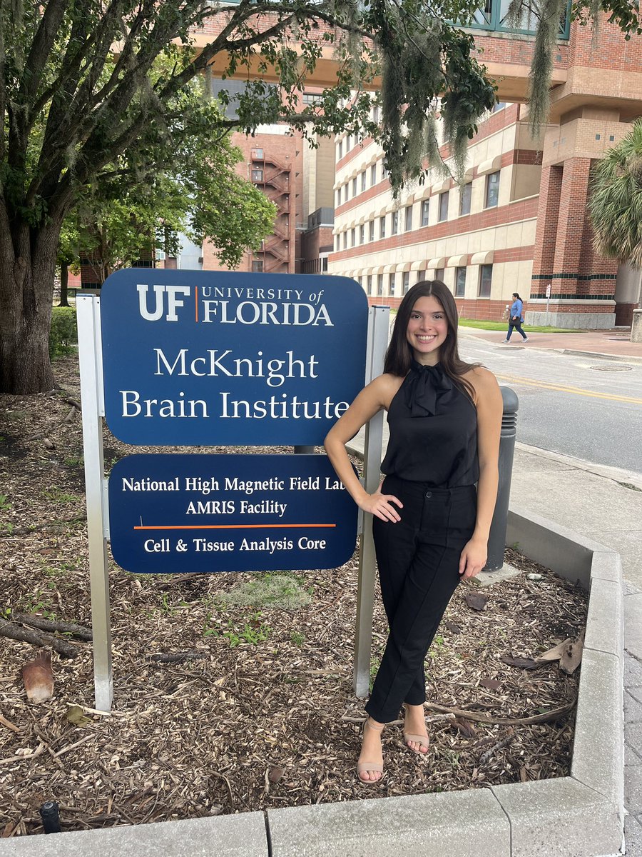 JuliaLangman's tweet photo. Had an amazing summer research experience at UF this year! Thank you @LabMoehle for being an amazing mentor. Proud to say I brought another 1st place award to the lab 🤗 Excited to see where my next chapter is as I prepare to apply for PhD programs  #SNIP23 https://t.co/HEqoR3u5zs