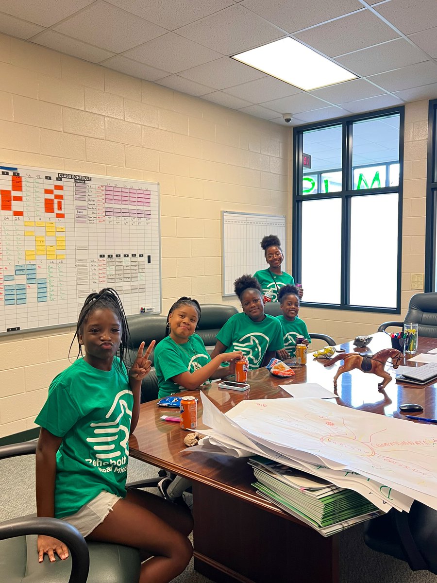 laurajordan1120's tweet photo. What a great Open House @RehobothRoad today! We can’t wait to see what our Mustangs do this year! #M4L #LeadtheCharge https://t.co/VtSzq7jbOY