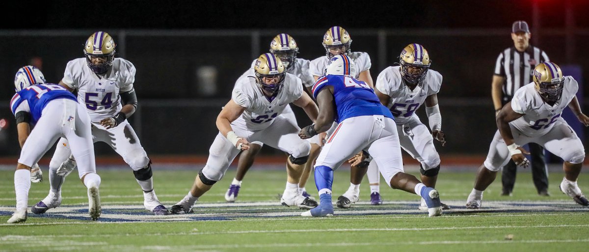 ChuckChaneyBCTG's tweet photo. With media day tomorrow, we put together a list of seven returning offensive players you should keep an eye on for @ButlerGrizzlyFB heading into the season.

https://t.co/HqN9wfm9OH
#NJCAAFootball @KJCCCmedia https://t.co/tKSohGb2ib