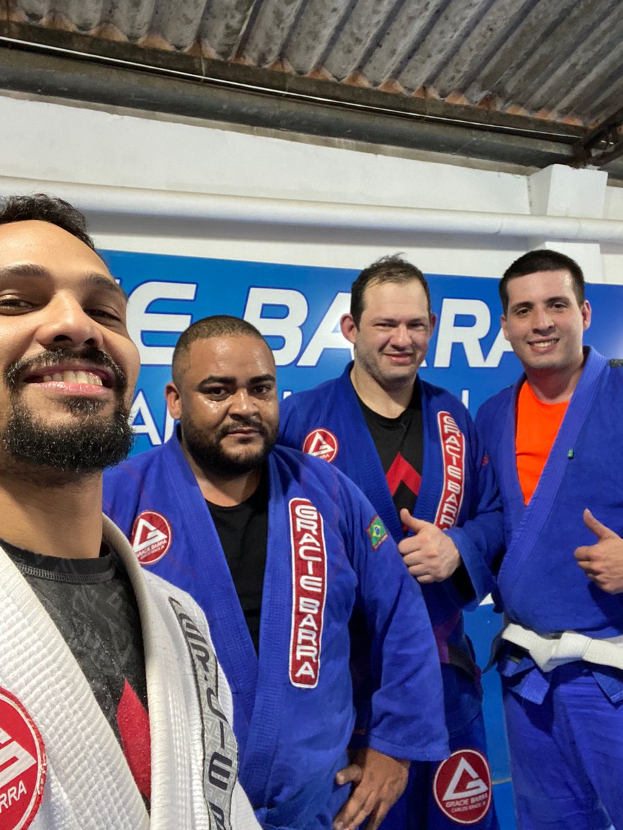 saimonvalus's tweet photo. Treino https://t.co/vMdQpeMcHB