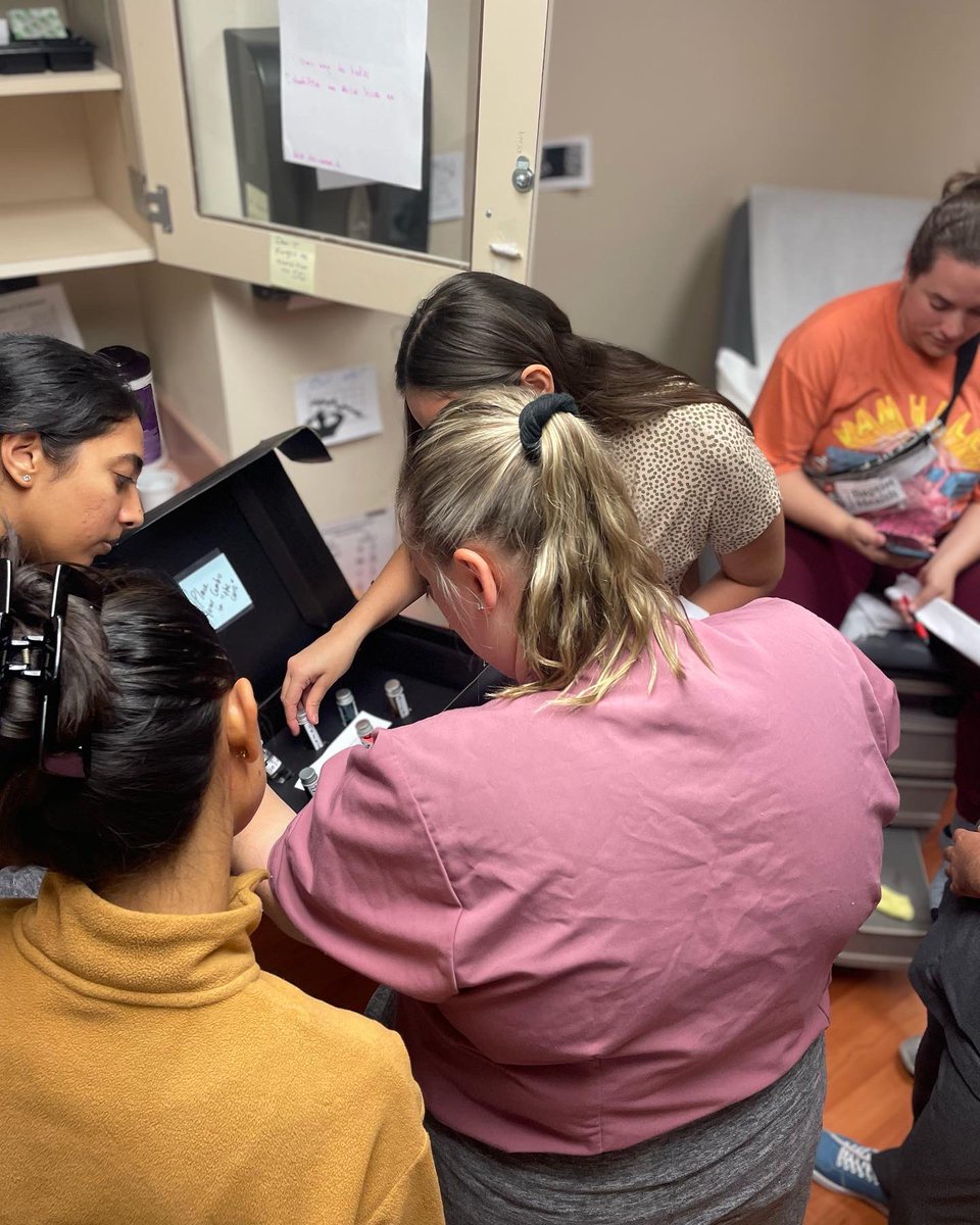 FAUmedIM's tweet photo. When you combine #escaperoom fun with #internalmedicine learning you get a fun-filled day of #meded with our #medowls #interns 🦉🩺📚💻🤩 #iescaped #winnerwinner #amazingseniors https://t.co/0777fmy4UH