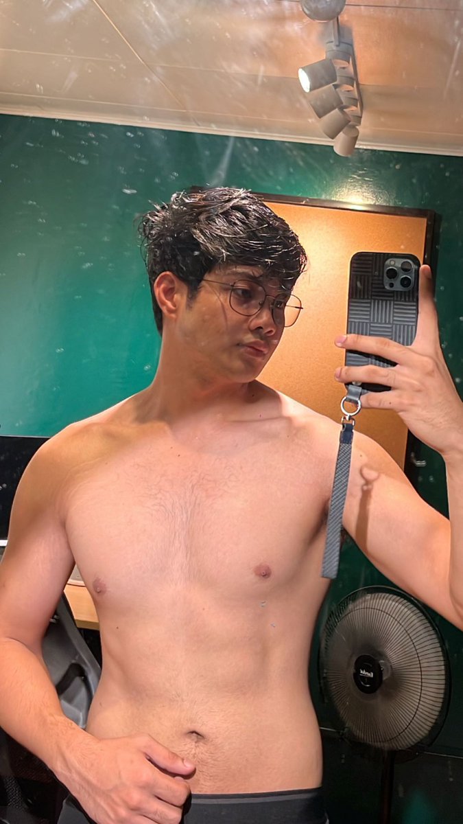 SpencerFelix1's tweet photo. ✨Goodmorning✨

Happy Friday - ano plans niyo later? 🤸 https://t.co/MIwjn9rbGT