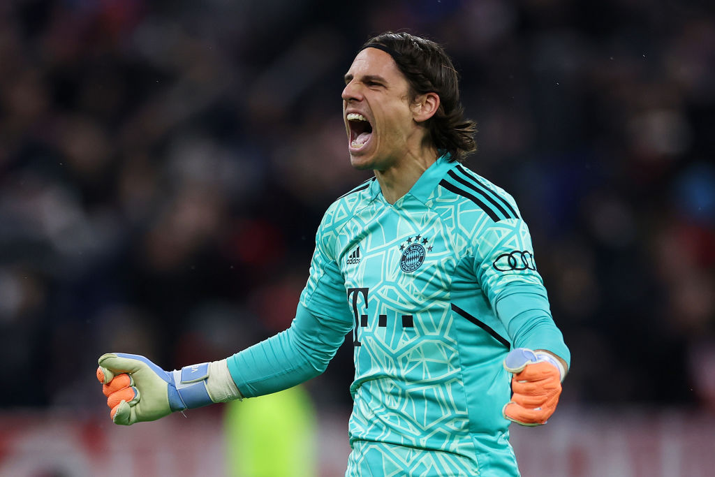 FabrizioRomano's tweet photo. Inter and Bayern have scheduled new round of talks for Yann Sommer deal, expected to be the final and crucial one to get deal done - it will happen this week ⚫️🔵
Inter remain optimistic to sign Sommer. https://t.co/TzMyoqUr3O