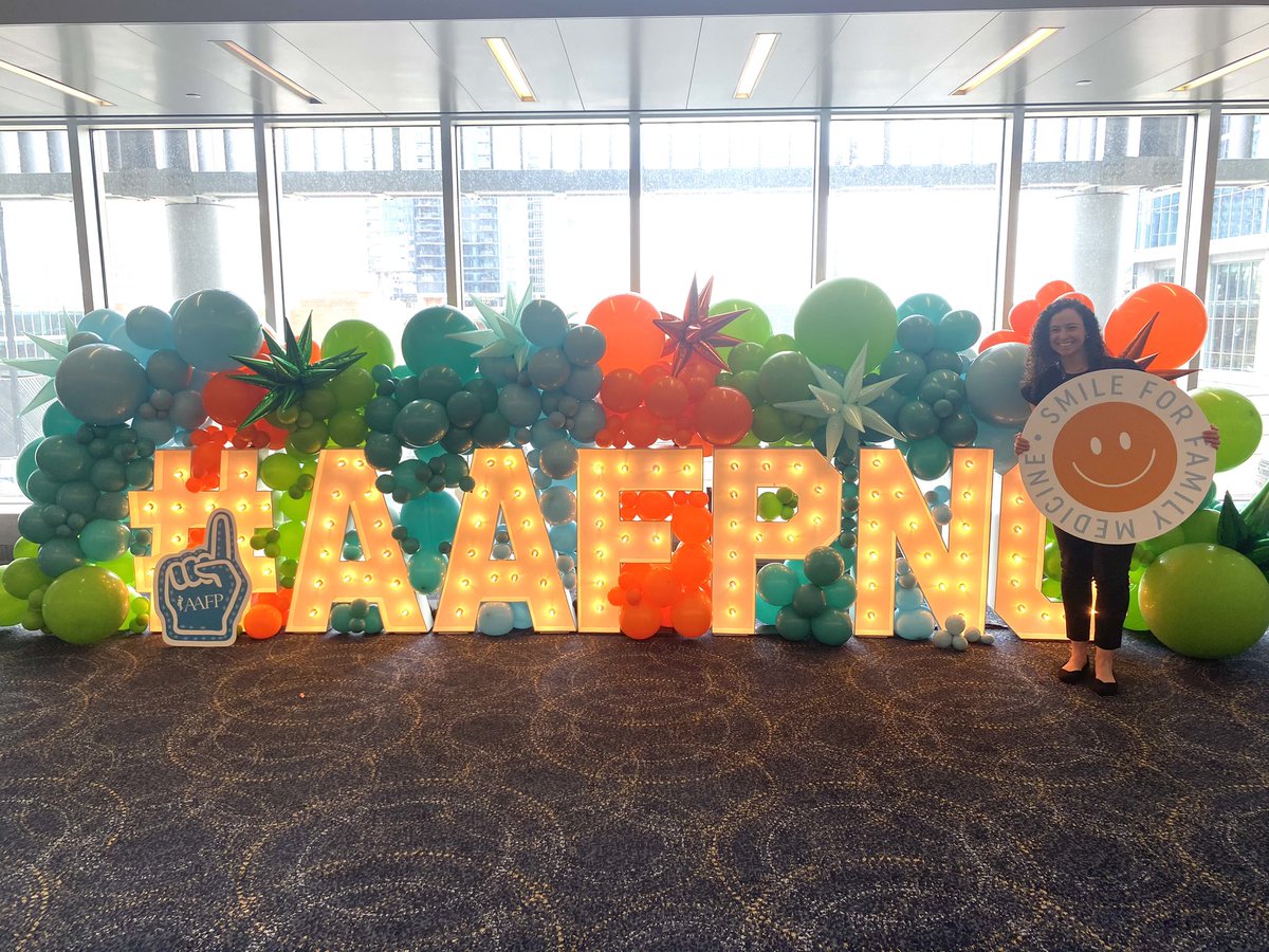 Having the best time at #AAFPNC !!! Cheers to a future in the most fulfilling field with the best people in medicine❤️🩺 @aafp