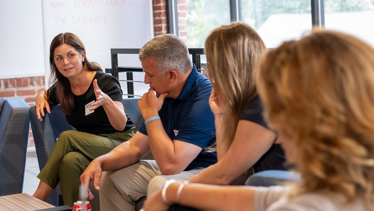 Julia Skolnik tweet media