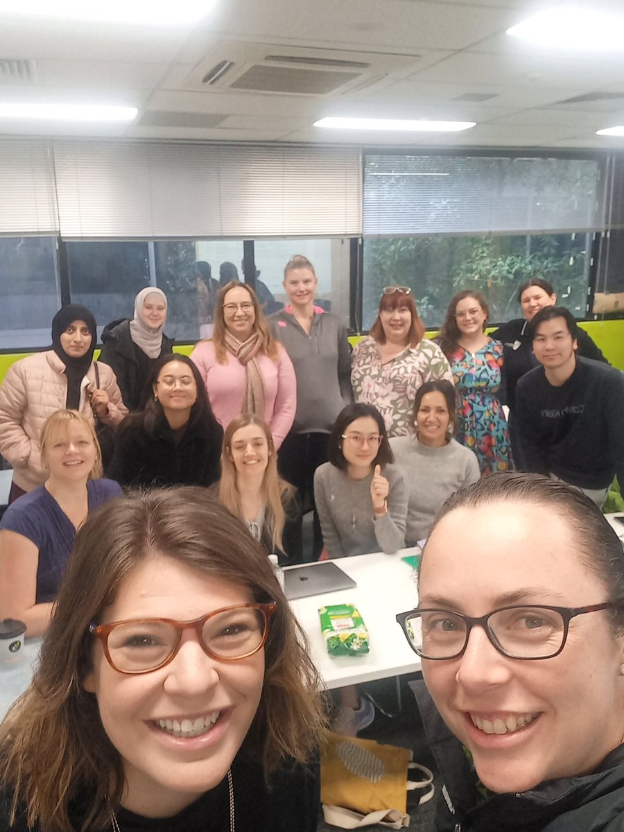 AmandaRebar's tweet photo. Great week in Adelaide with @CQU Psychology Honours students! 

Thanks for the pizza and venue @CQUni_Appleton!

Thanks for the energy and fun! Great time co-hosting with @PhDsleepy https://t.co/hPcFNwfxF4