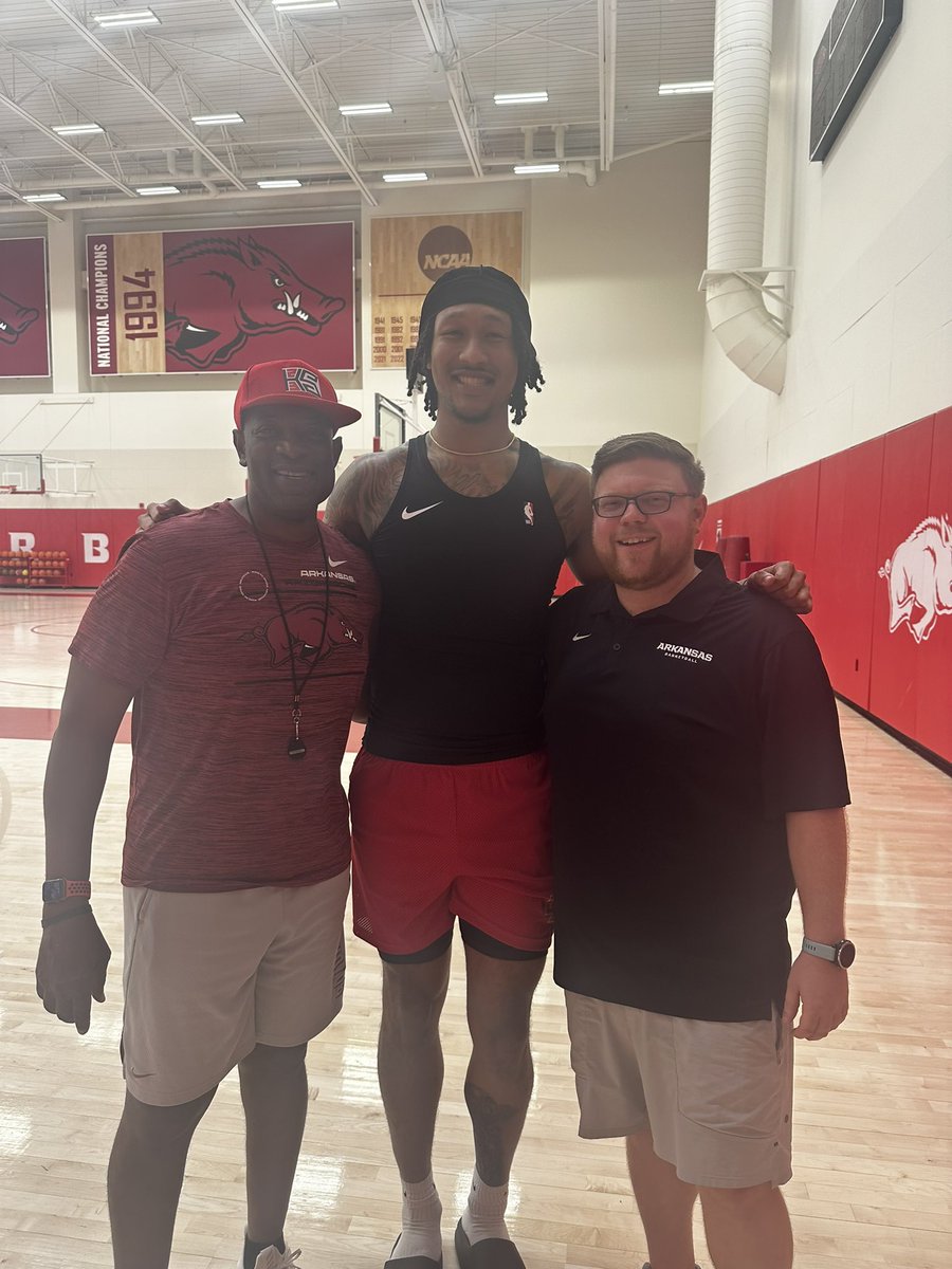 Keith Smart (@coachsmarty23) on Twitter photo Nothing like saying Hi and seeing former HOG <a href="/Jay_MWilliams_/">Jaylin Williams</a> working out! <a href="/MattG_ATC/">Matt Townsend</a> <a href="/RazorbackMBB/">Arkansas Razorbacks Men’s Basketball 🐗</a> Nothing like saying Hi and seeing former HOG <a href="/Jay_MWilliams_/">Jaylin Williams</a> working out! <a href="/MattG_ATC/">Matt Townsend</a> <a href="/RazorbackMBB/">Arkansas Razorbacks Men’s Basketball 🐗</a>