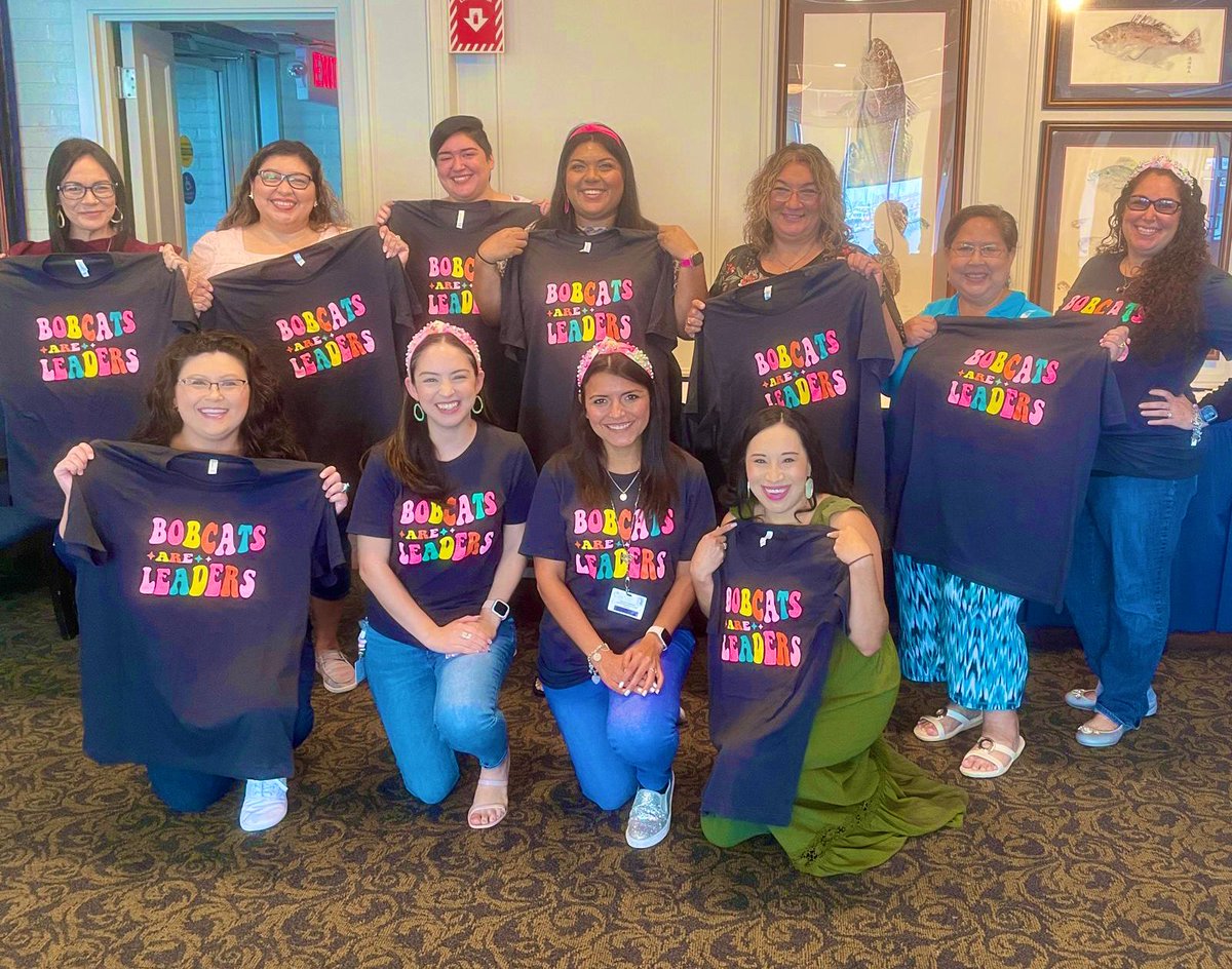 CJFern711's tweet image. 💚🪴Our @CCISDHoustonES LEADERS are ready to GROW! I’m so thankful, blessed and excited to kick off the new school year with my BOBCAT TEAM! #GrowingTogether  #WatchUsGROW! 🪴 💚