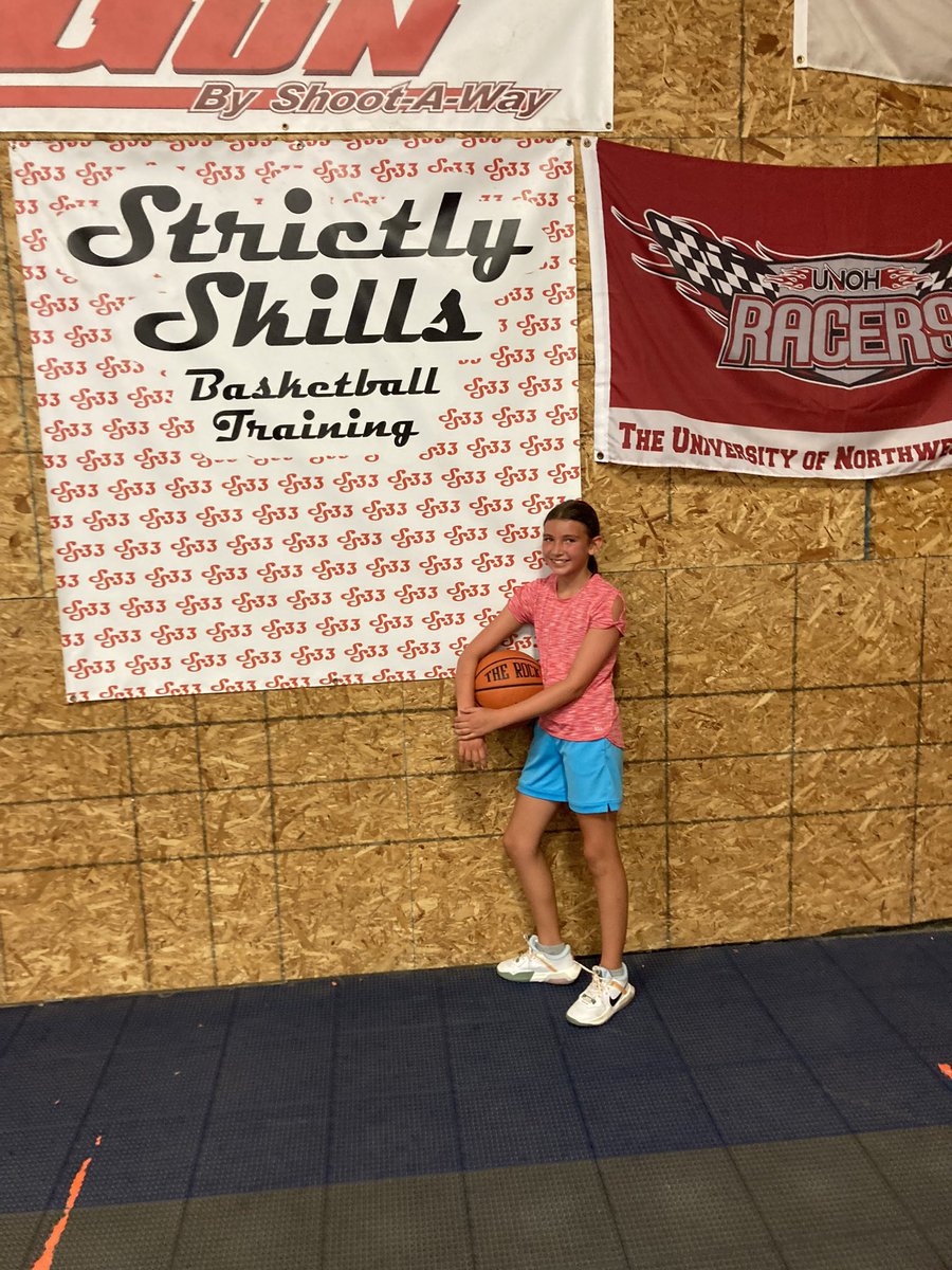 Thur night workers at SS33 <a href="/PGHMichigan/">Prep Girls Hoops Michigan</a> 
<a href="/PrepHoopsMI/">Prep Hoops Michigan</a>