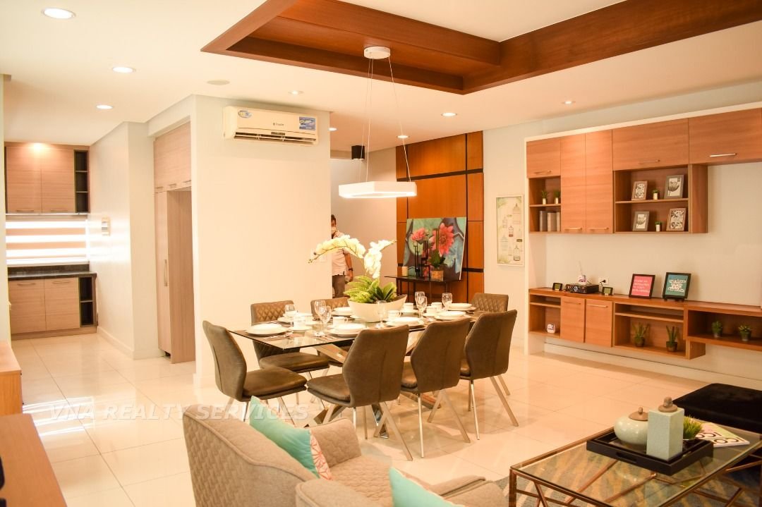 van_a001's tweet image. #QCTownhomesForSale! #RFO #ReadyForOccupancy - #LuxuryTownhomes #TandangSoraTownhomes, #QC near #CongressionalTownCenter #TownhomesForSale #2CarGarageTownhomes #4CarGarageTownhomes! For inquiry, Call: +63-915-200-4978! carousell.app.link/oHivk8LXMBb