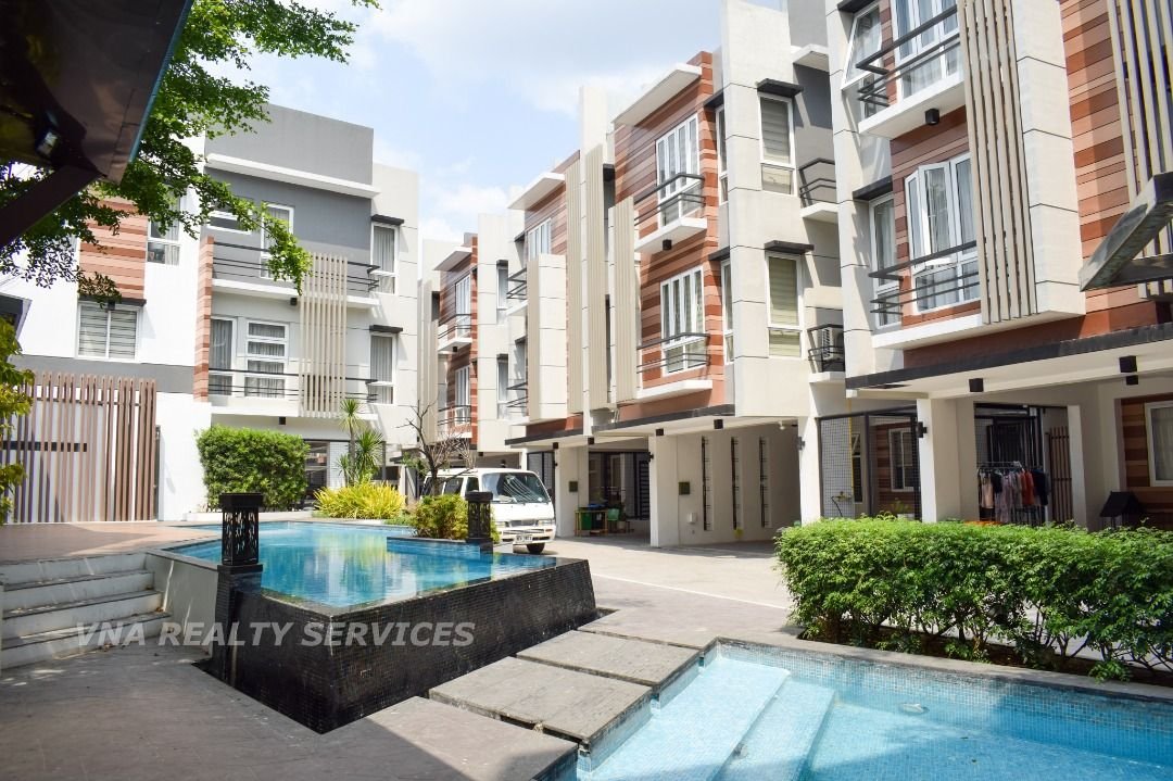 van_a001's tweet image. #QCTownhomesForSale! #RFO #ReadyForOccupancy - #LuxuryTownhomes #TandangSoraTownhomes, #QC near #CongressionalTownCenter #TownhomesForSale #2CarGarageTownhomes #4CarGarageTownhomes! For inquiry, Call: +63-915-200-4978! carousell.app.link/oHivk8LXMBb