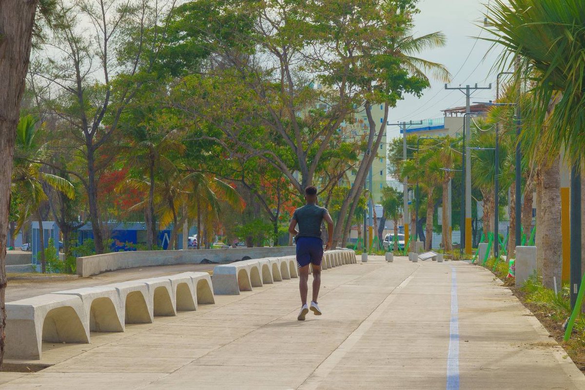 TurismoRD's tweet photo. 🌴🙌 Un proyecto que tendrá un impacto extraordinario en la oferta turística de este municipio, y que a la vez dinamizará la economía de toda esa zona. https://t.co/M1fwW69MWY
