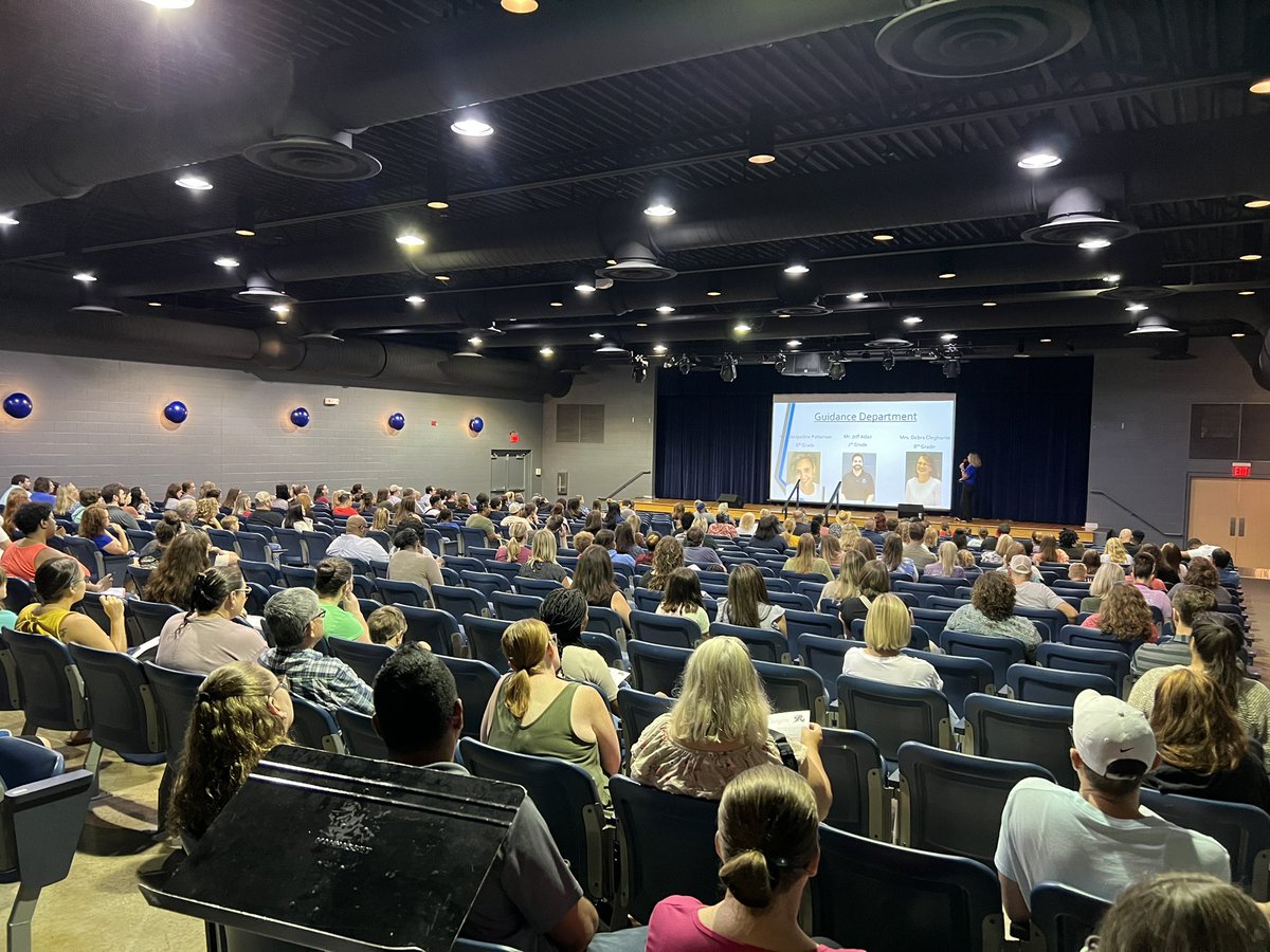 CoachSaraSears's tweet photo. 2023 Raven Experience = ✔️ 262 registrants eased some nerves &amp; toured the building, learned about clubs and sports, and played their first @RMSRavens review game. Thanks to @RockvaleBand for bringing your leadership team to end our day. Here's to August! 📚 https://t.co/LxJQH3slwG
