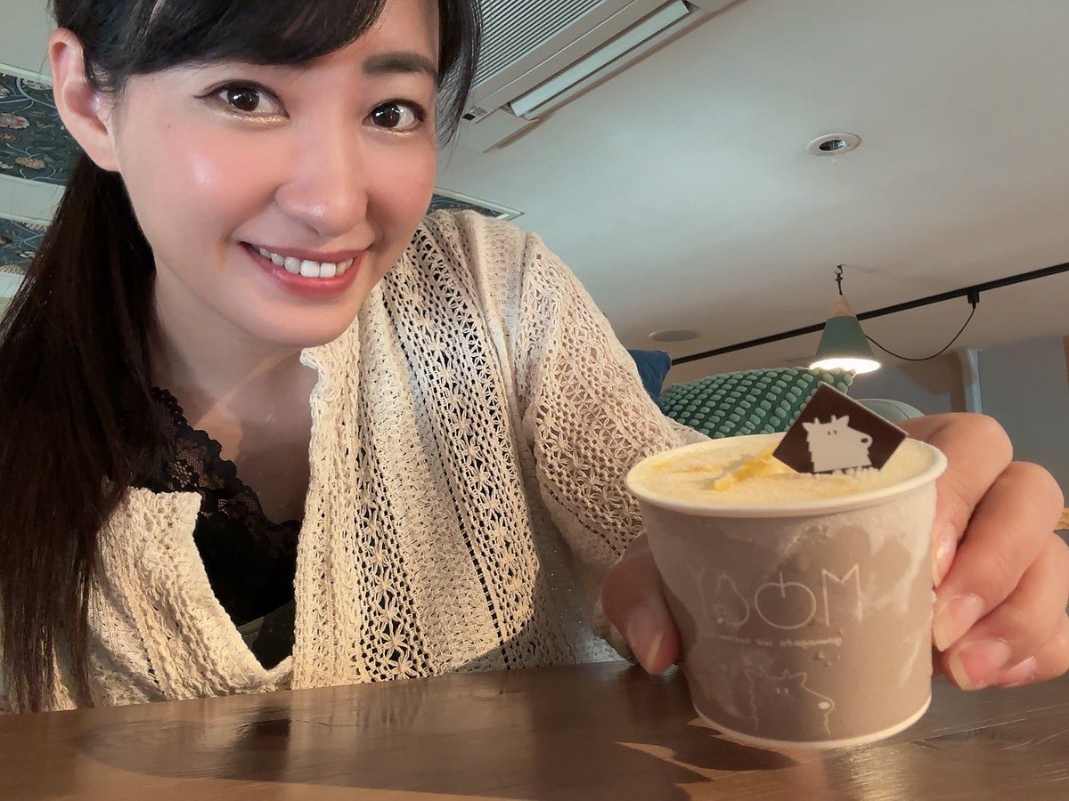 murata_aya's tweet photo. #MOGY のアイスもオススメ🍨
男湯と女湯に置いてあって、PayPayで支払いが出来ちゃう☺️
受付でも販売されています！
サウナソルティレモンを食べたんだけど🍋今まで食べたレモン系のアイスの中で断トツに美味しかった😳❤️
浴室の休憩スペースでも食べていいみたい🤤
#おふろcaféアンバサダー https://t.co/CZg6ALwD6C