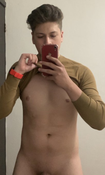 Ya comieron? 😏 https://t.co/SgouNxZNAY https://t.co/V3Mnt6vZTB